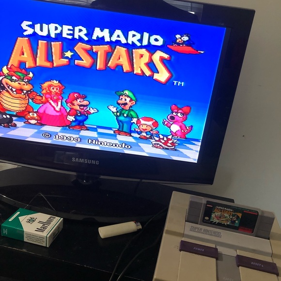 1991 vintageSuper Nintendo all games included 4 controllers and  7 games - Picture 3 of 3